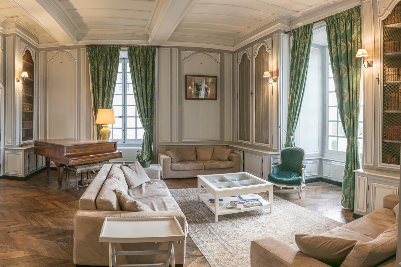 Chambres D'Hotes Au Chateau De Gizeux Exteriör bild