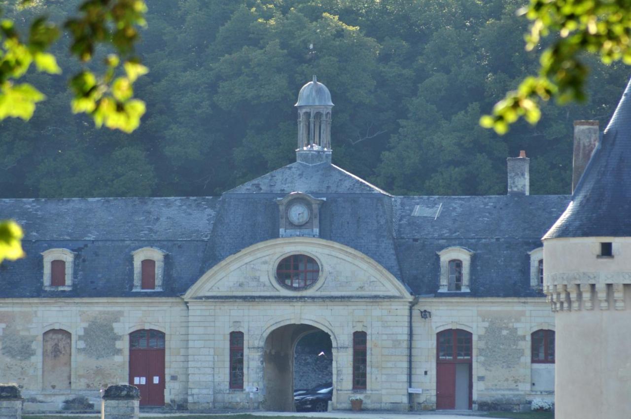 Chambres D'Hotes Au Chateau De Gizeux Exteriör bild